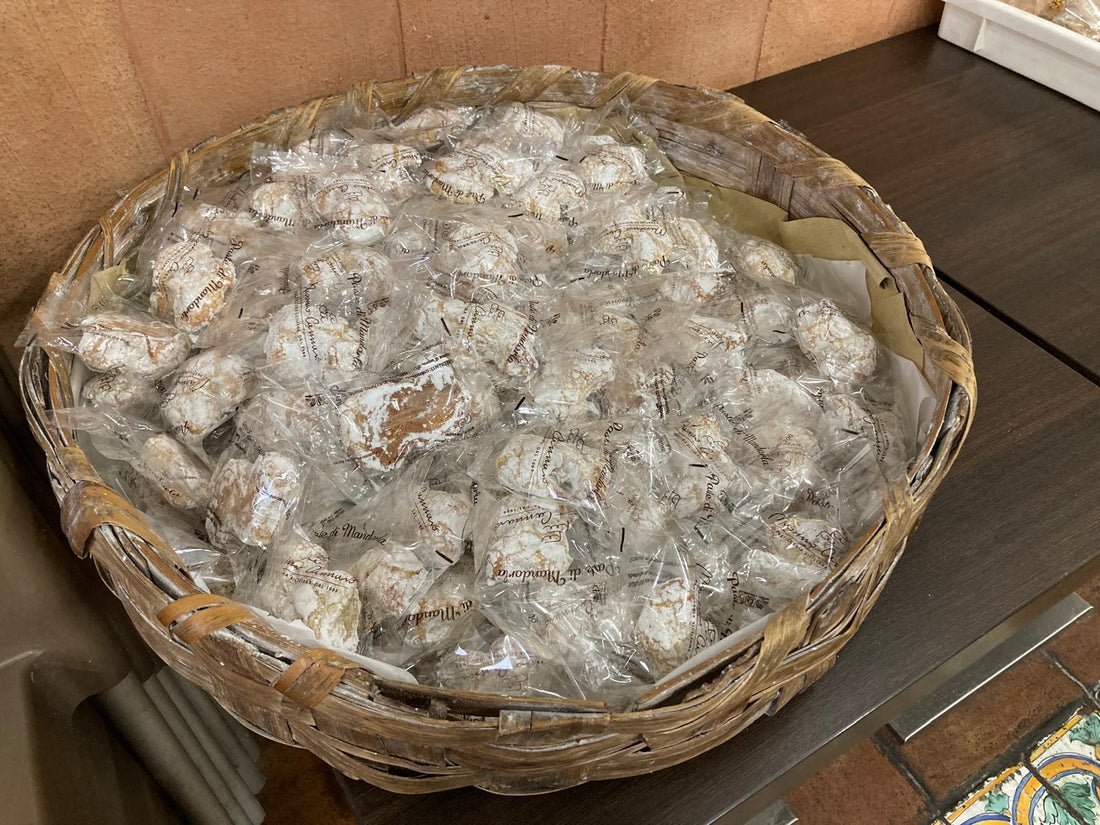 Pasta di Mandorle Siciliana: Ricetta Tradizionale - Etnaly-shop